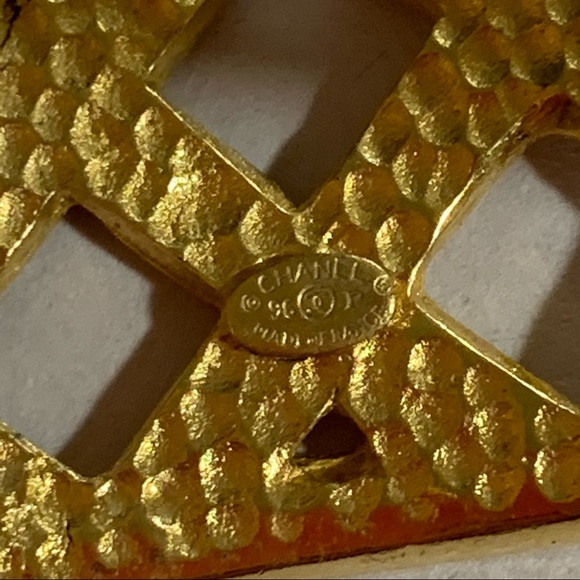 CHANEL P96 Gold Lattice Cuff Bracelet $1800 - Picture 7 of 14